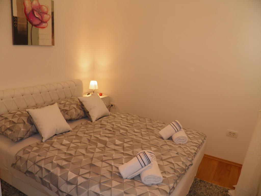 Apartments Perla Dinjiska Exterior photo